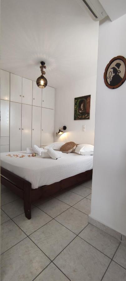 Kapetanos Rooms Naxos City Екстериор снимка