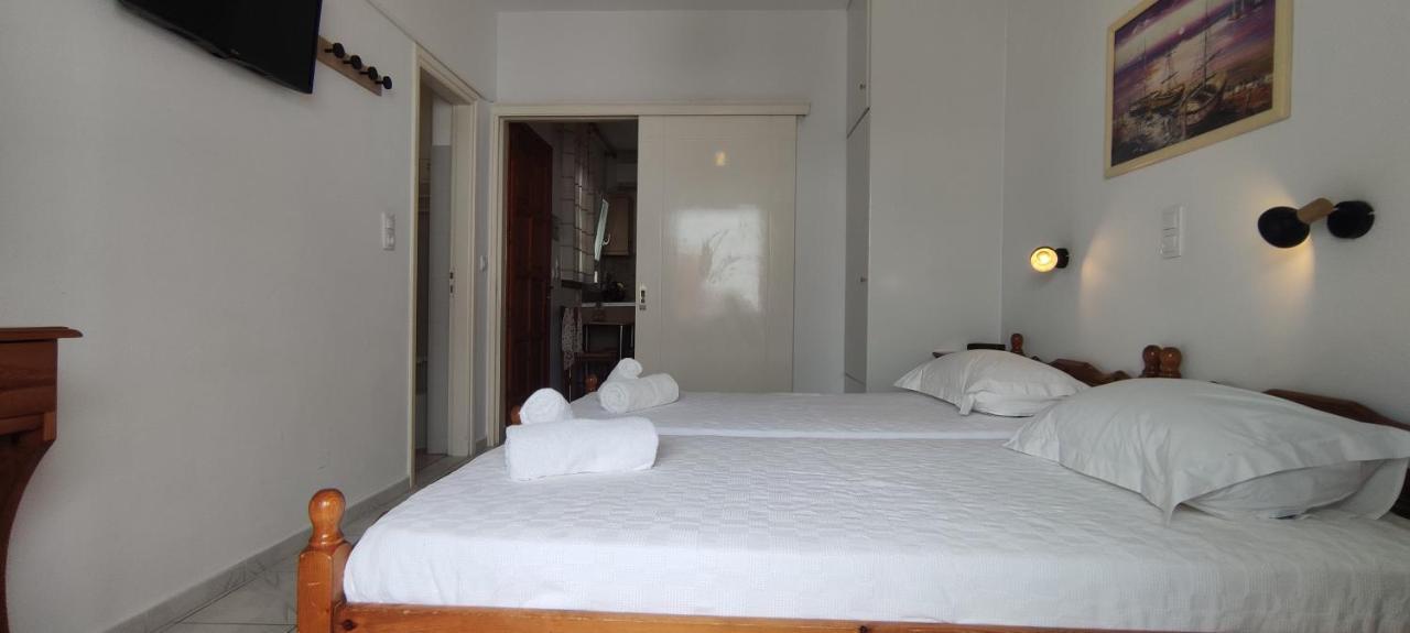 Kapetanos Rooms Naxos City Екстериор снимка